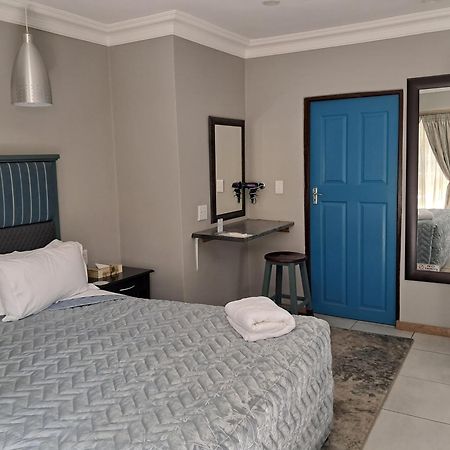Constantia Manor Guest House Pretoria Exterior photo