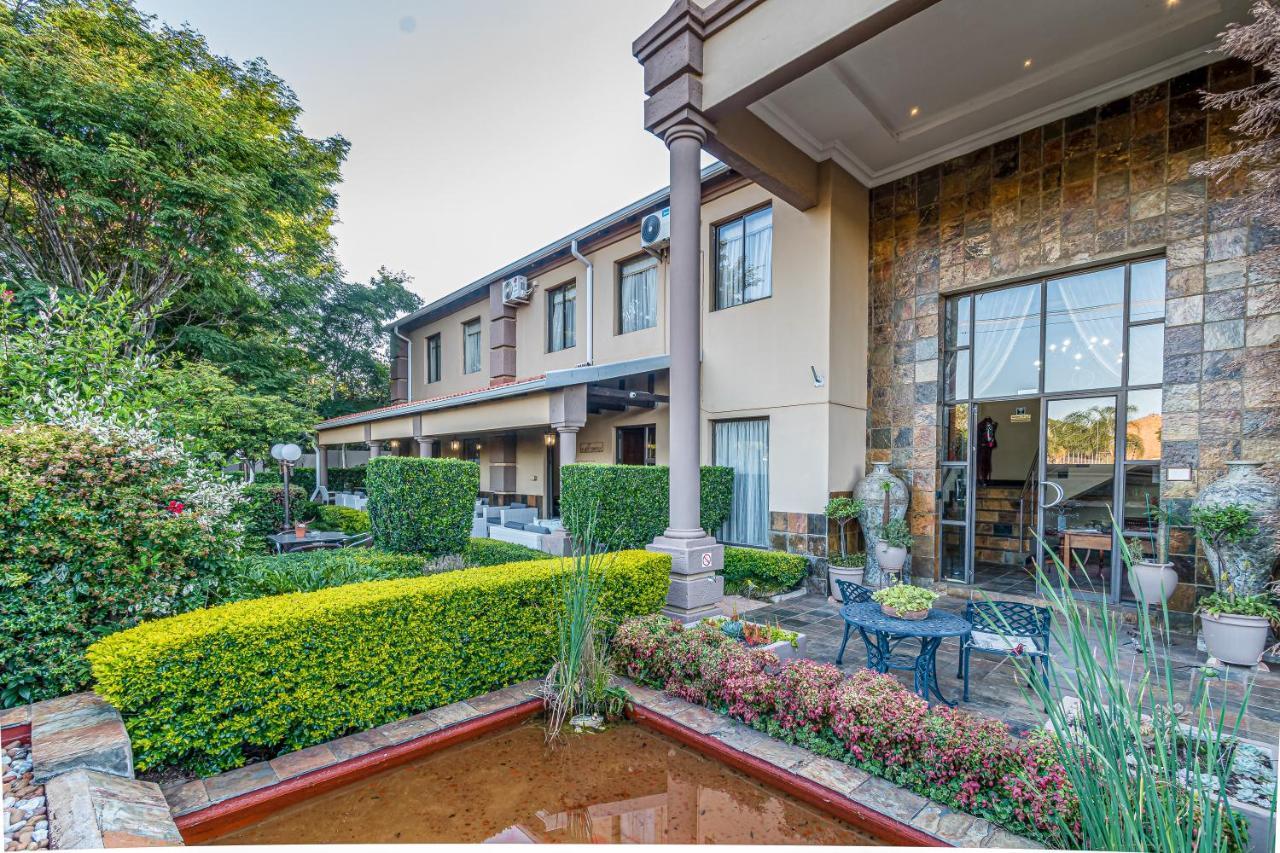 Constantia Manor Guest House Pretoria Exterior photo
