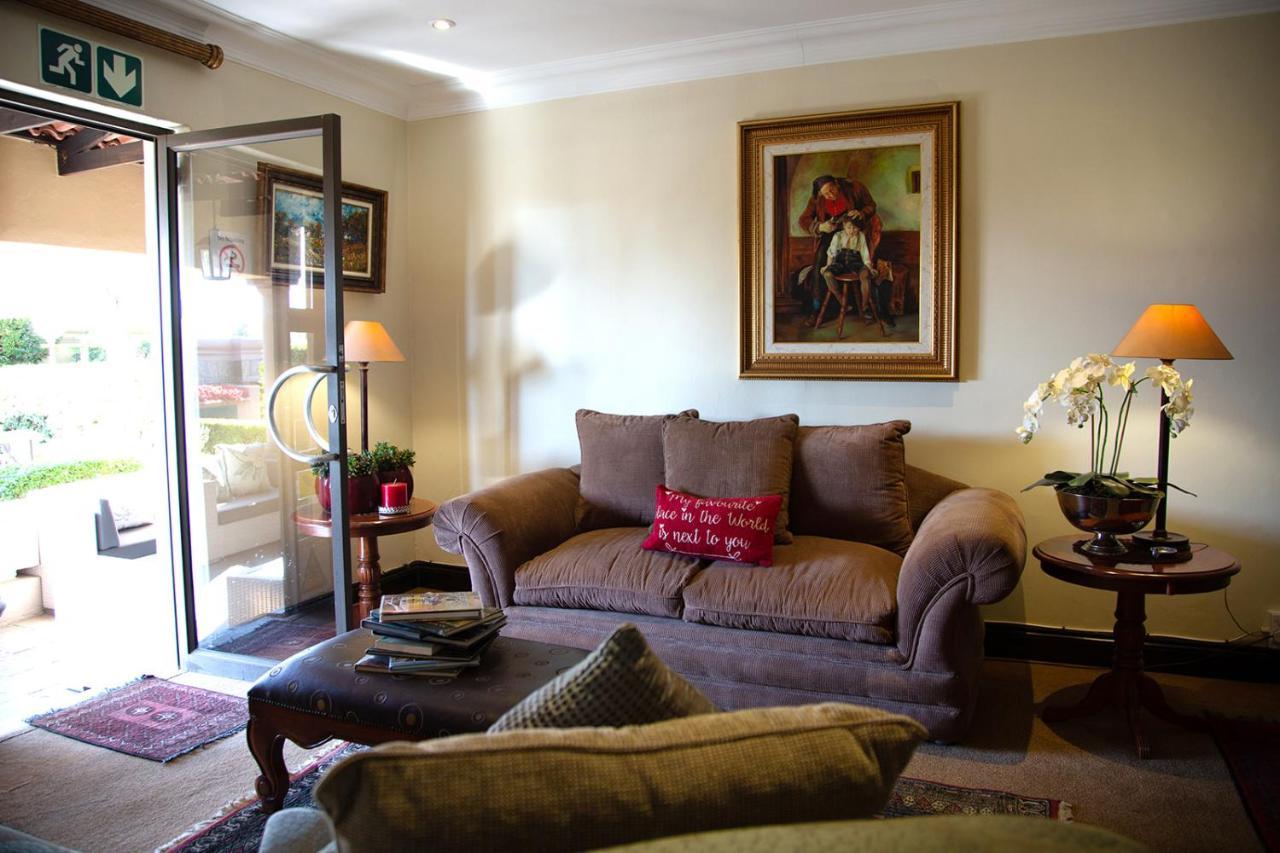 Constantia Manor Guest House Pretoria Exterior photo