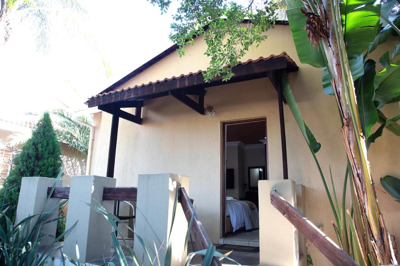 Constantia Manor Guest House Pretoria Exterior photo
