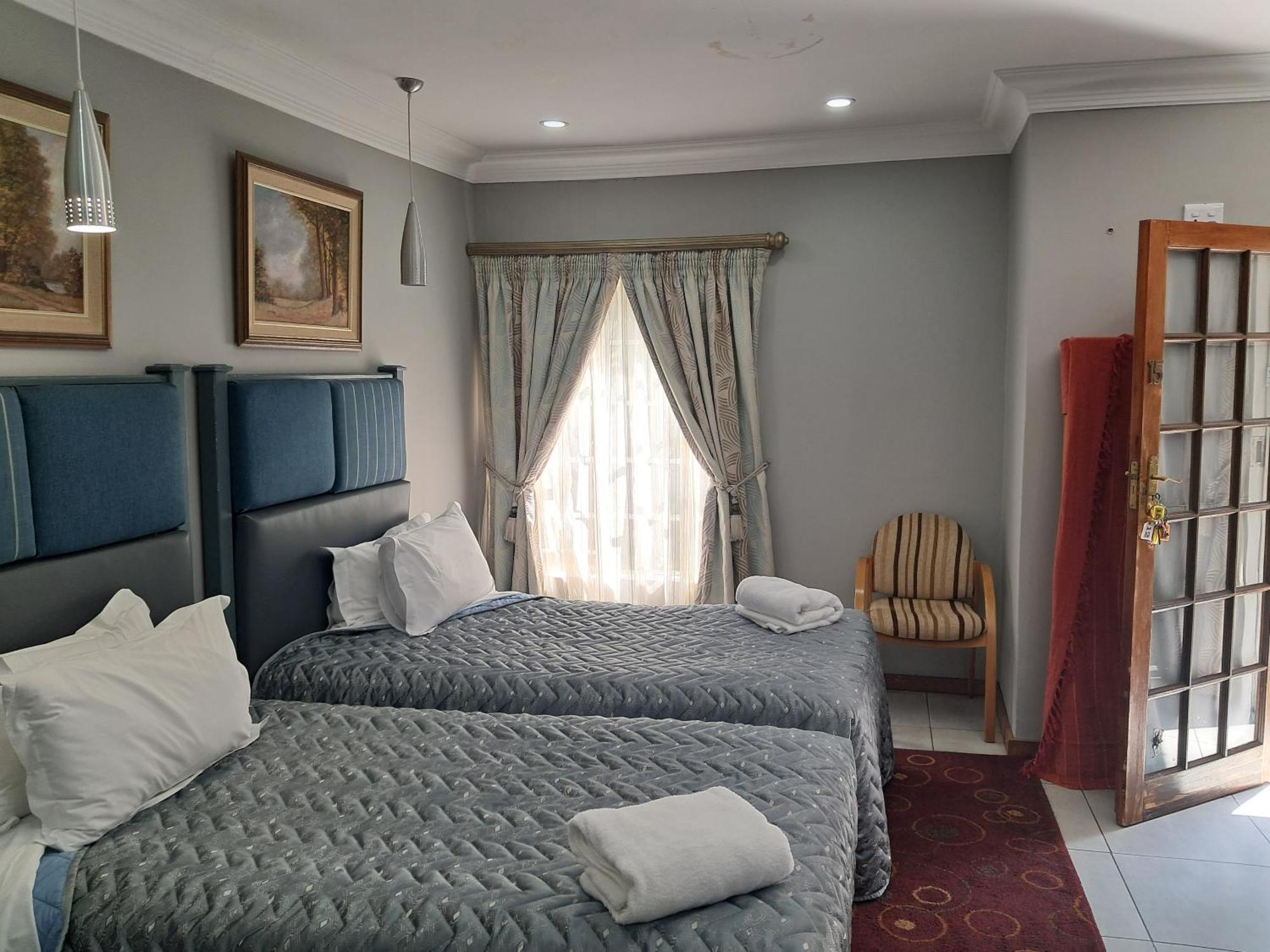 Constantia Manor Guest House Pretoria Exterior photo