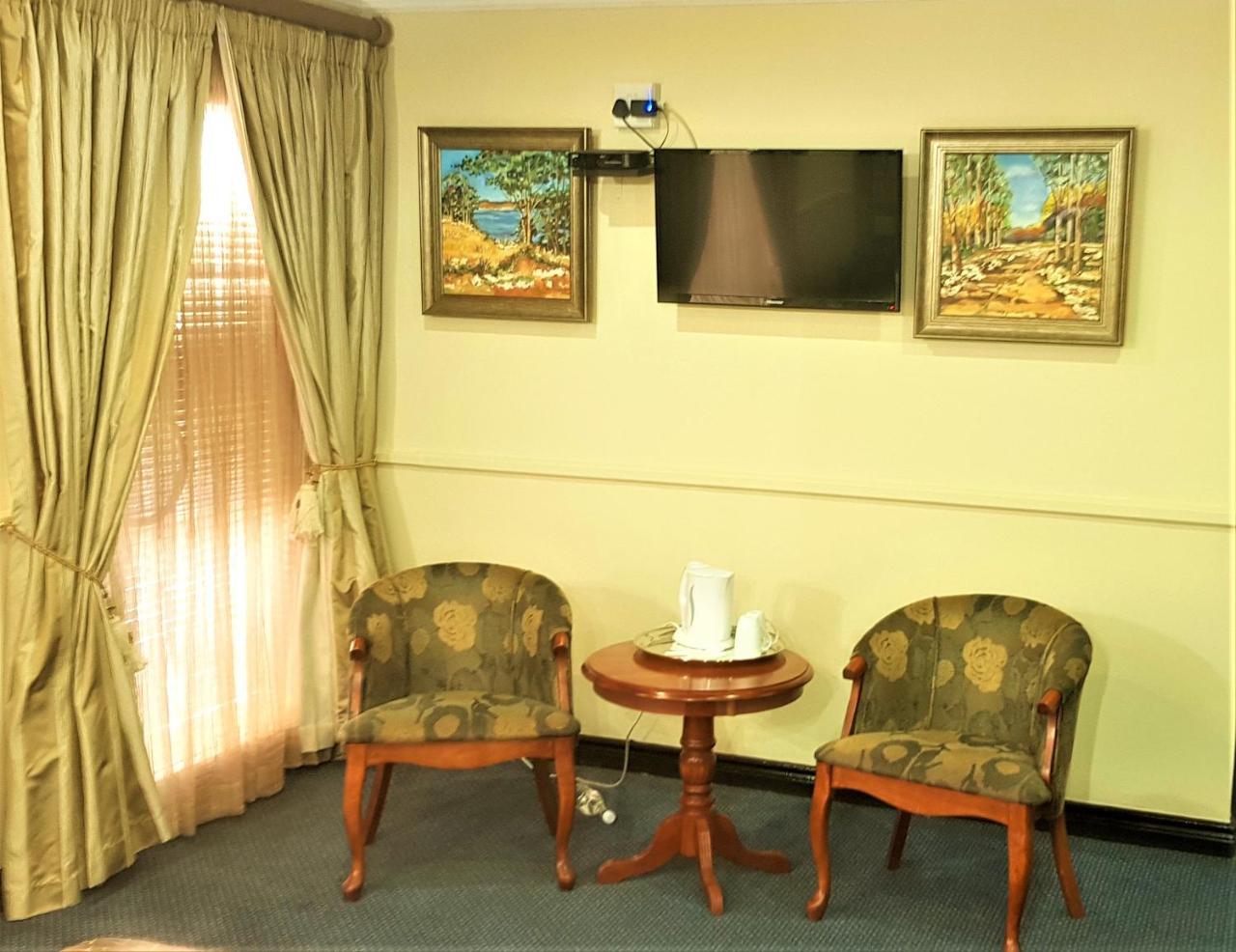 Constantia Manor Guest House Pretoria Exterior photo