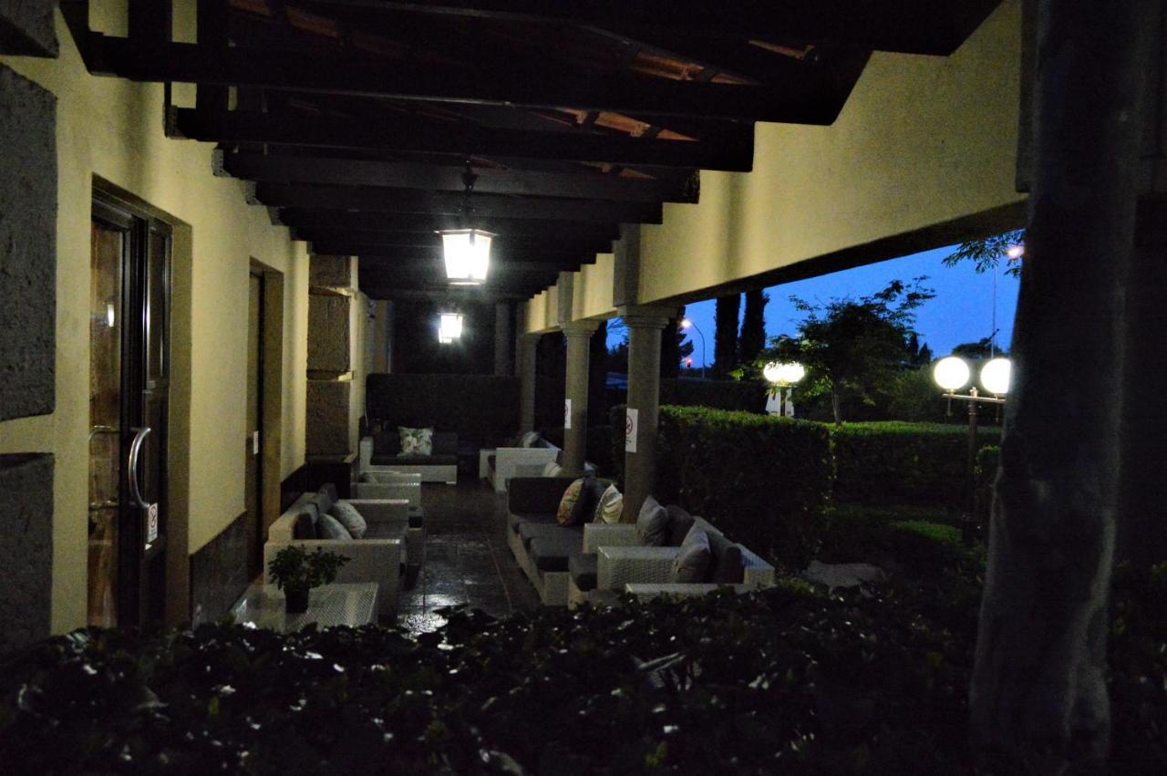 Constantia Manor Guest House Pretoria Exterior photo