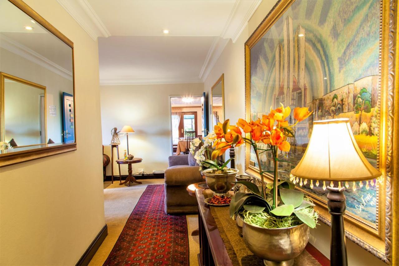 Constantia Manor Guest House Pretoria Exterior photo