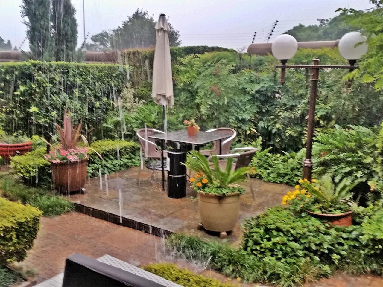Constantia Manor Guest House Pretoria Exterior photo