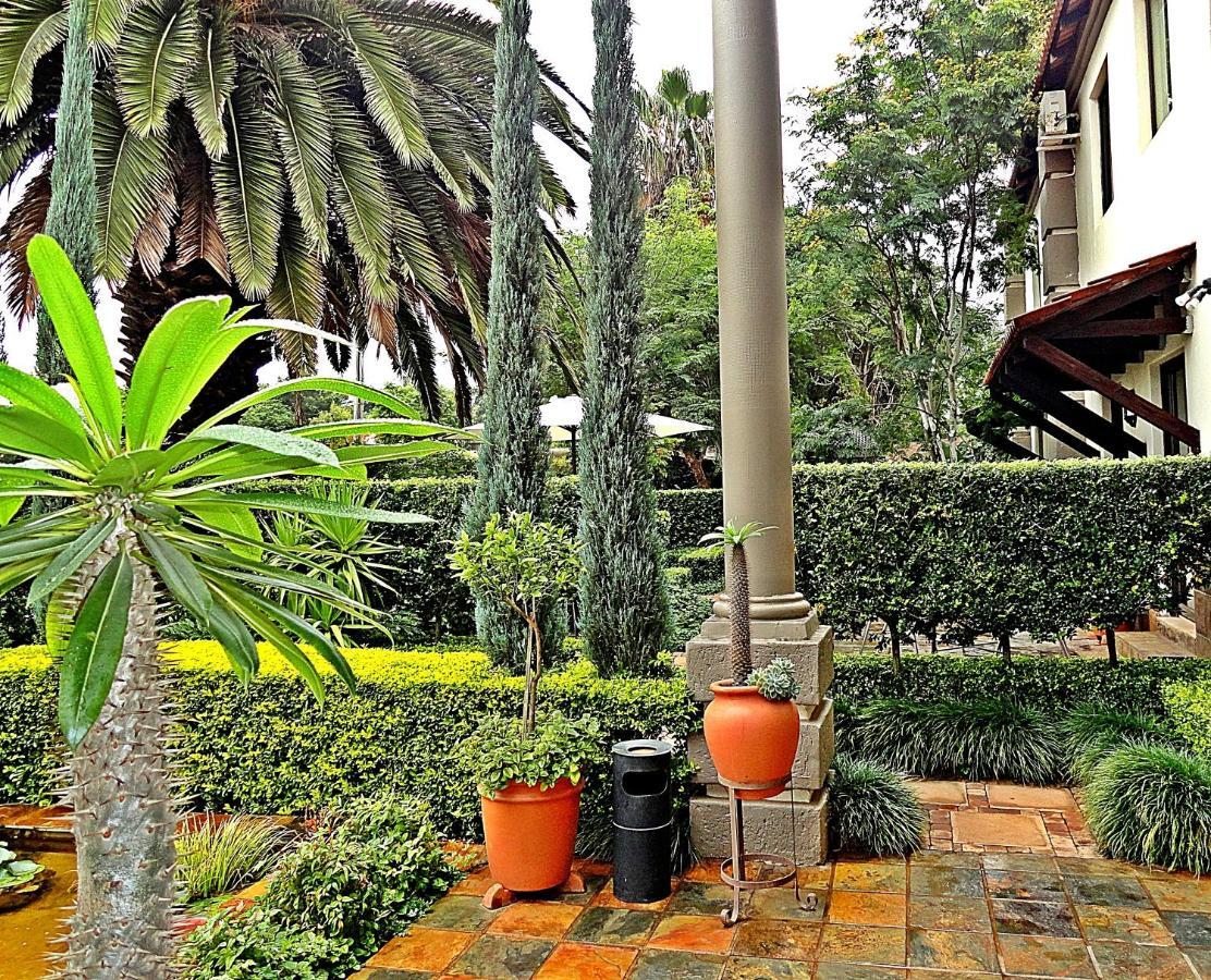 Constantia Manor Guest House Pretoria Exterior photo